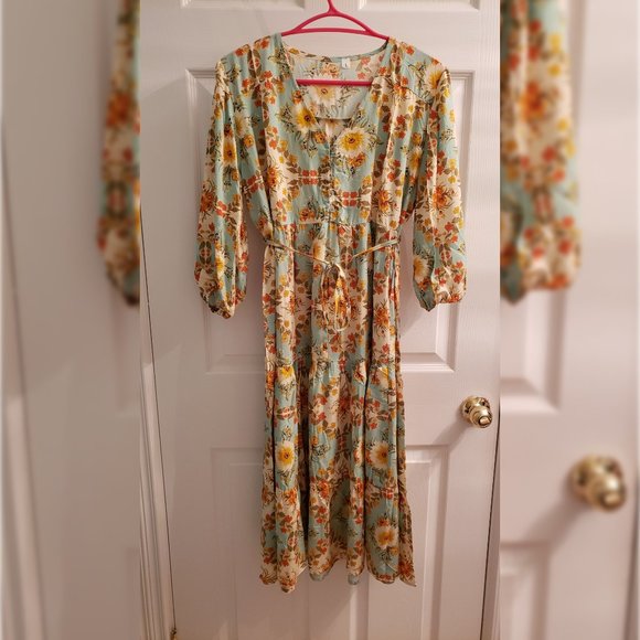 Floral Midi Dress - Picture 4 of 4